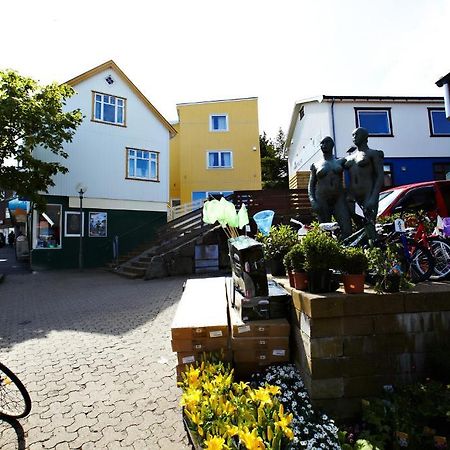 62N Guesthouse - City Center Torshavn Bagian luar foto