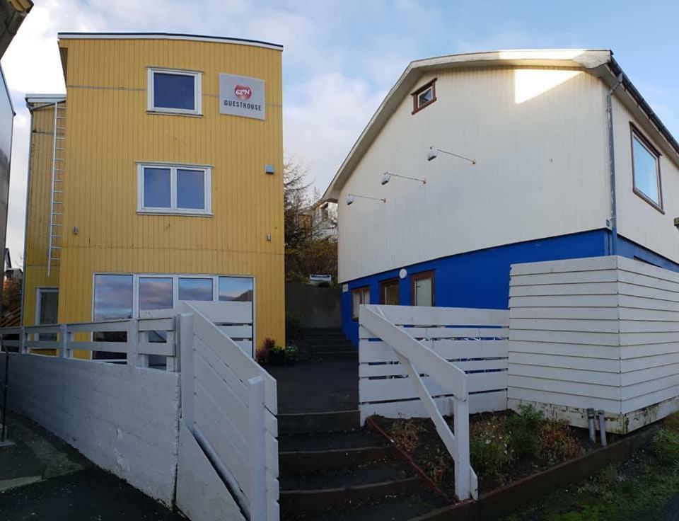 62N Guesthouse - City Center Torshavn Bagian luar foto